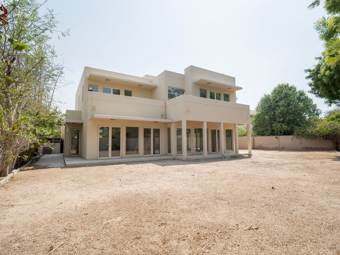 Villa in Wadi Al Safa 6, Wadi Al Safa, Dubai 2 - 18730173