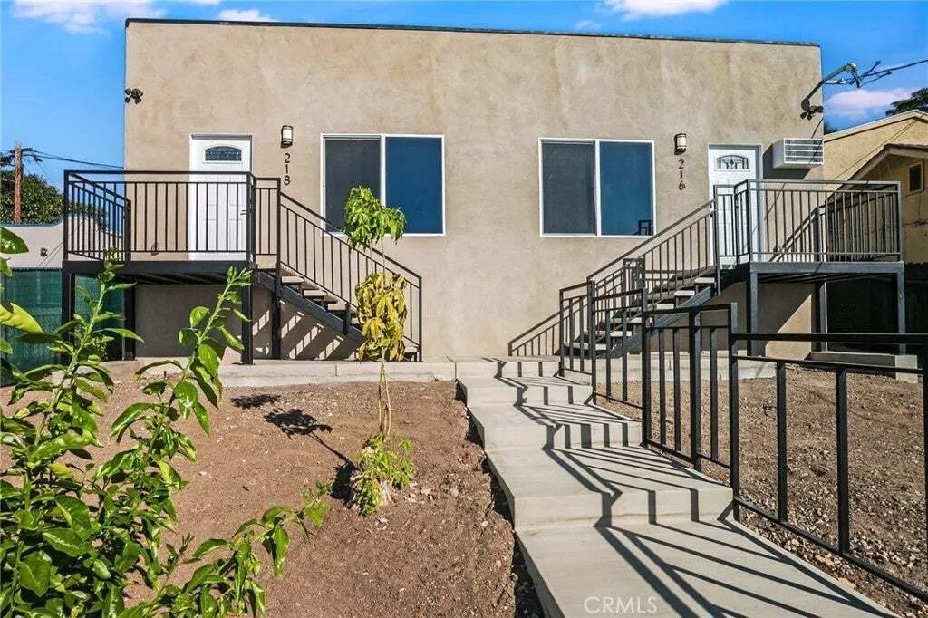 Townhouse in Los Angeles, California, United States 5 - 18730013