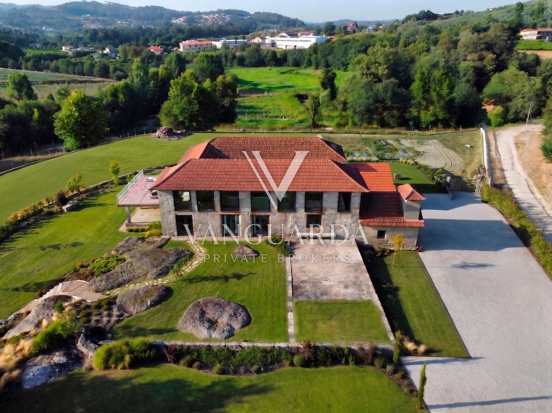 Villa in Vilar do Torno e Alentem, Distrikt Porto, Portugal 5 - 18729566