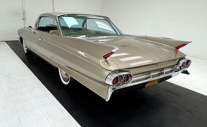 Coupe in Morgantown, United States 3 - 18730373