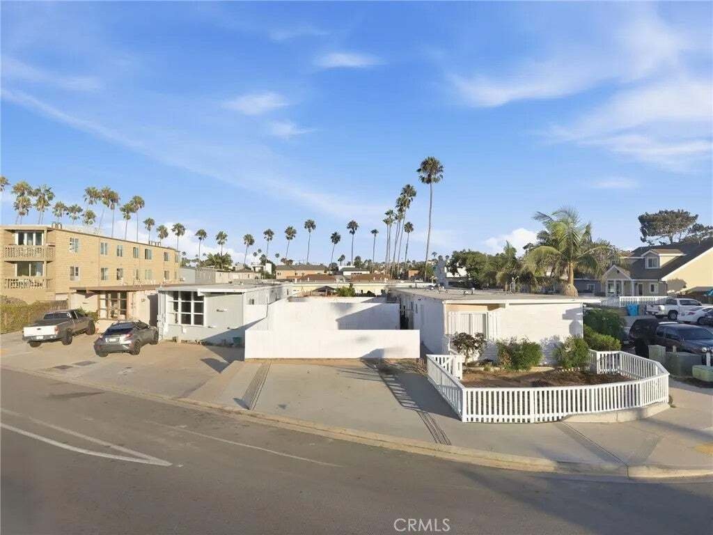 San Diego, California, United States 2 - 18730042