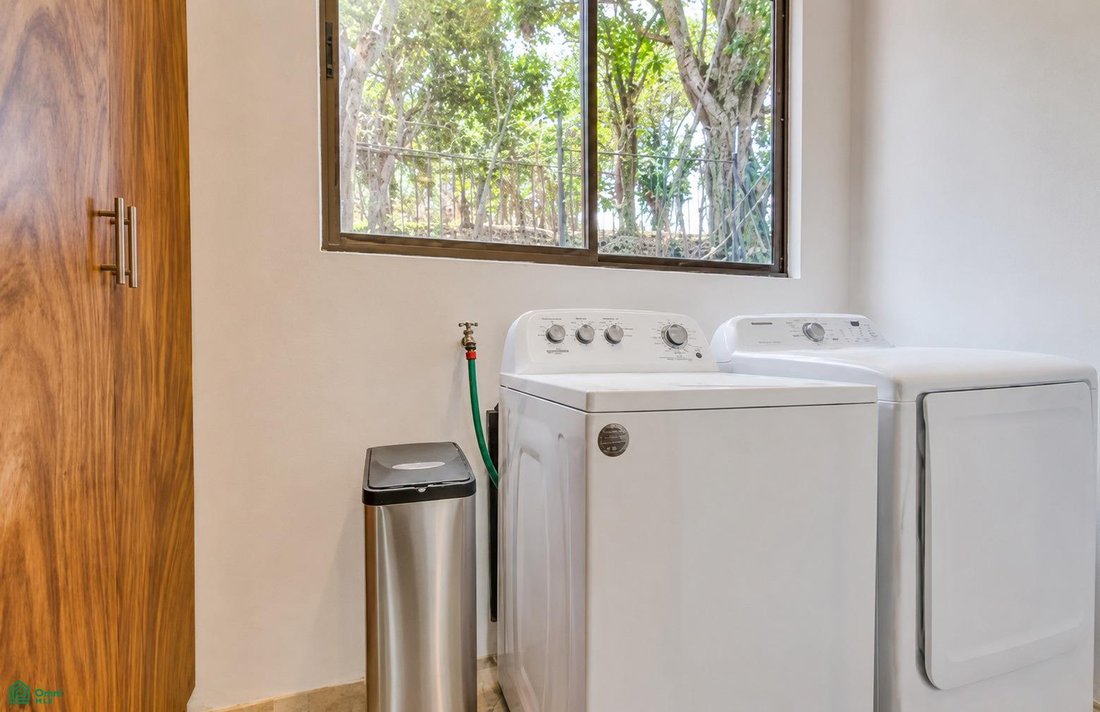 Condominio en Cinco Esquinas, San José, Costa Rica 4 - 18186645