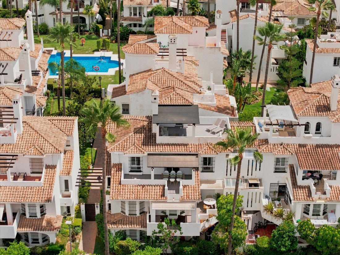 Penthouse in Nueva Andalucia, Marbella, Spain 1 - 18731053