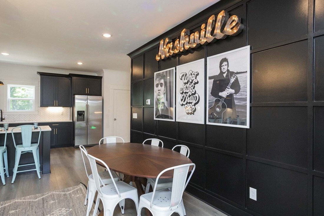 Co Op in Nashville, Tennessee, United States 4 - 18729666