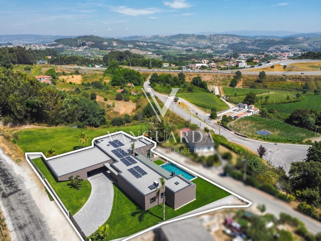 Villa in Silvares, Pias, Nogueira e Alvarenga, Distrikt Porto, Portugal 3 - 18729628