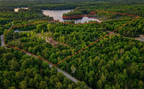 Terrain à McDougall, Ontario, Canada 1