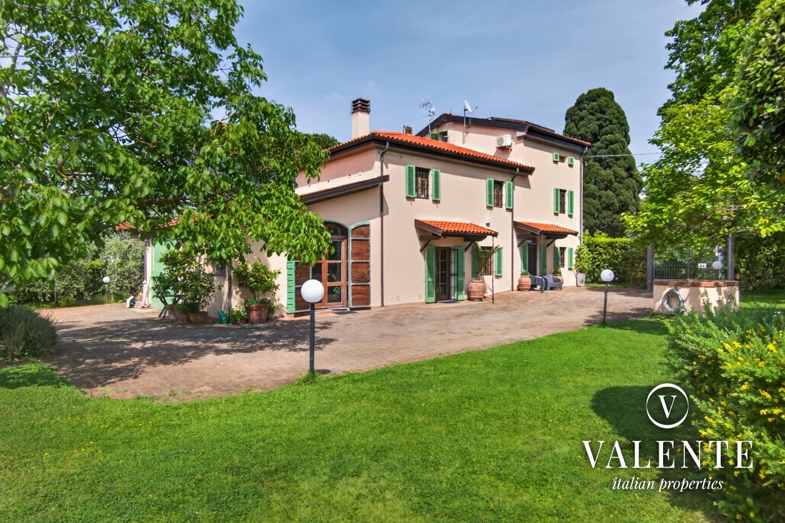 Villa in Fauglia, Toskana, Italien 1 - 18730339