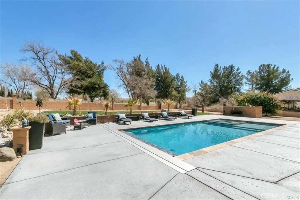 House in Apple Valley, California, United States 5 - 18219566