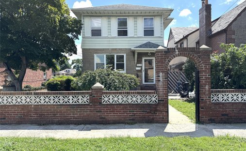 House in New York, New York, United States 1
