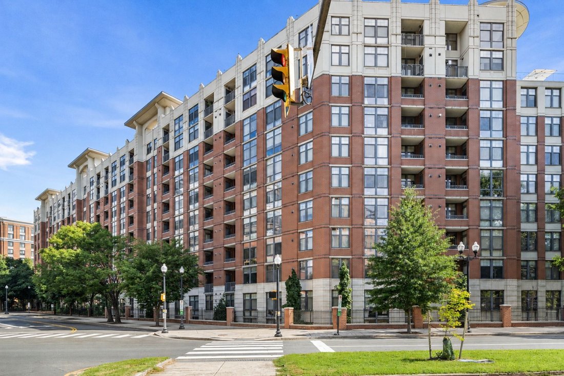 Condo in Arlington, Virginia, United States 2 - 18730580