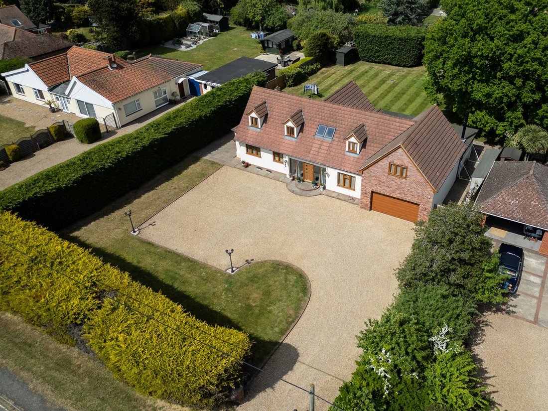 House in Suffolk, England 1 - 18729942