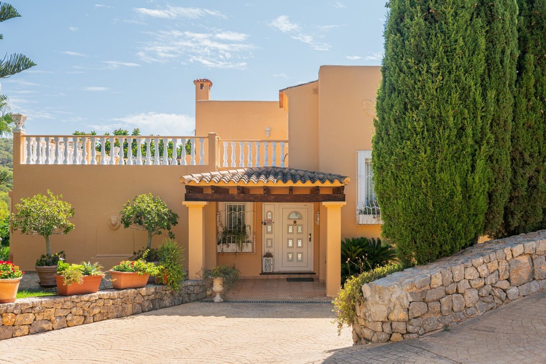 Villa in Cap Martinet, Santa Eularia des Riu, Balearic Islands 3 - 18731114