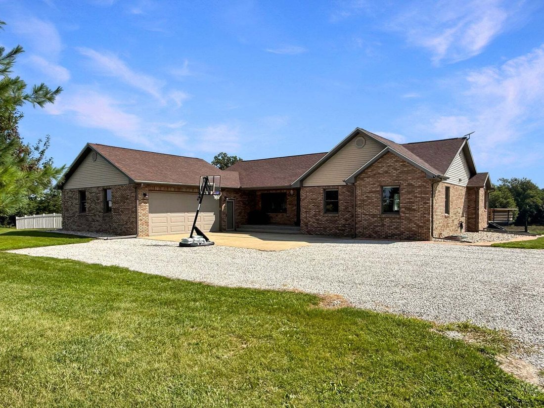 House in Penfield, Illinois, United States 1 - 18730083