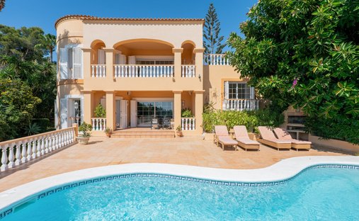 Villa in Cap Martinet, Santa Eularia des Riu, Balearic Islands 1