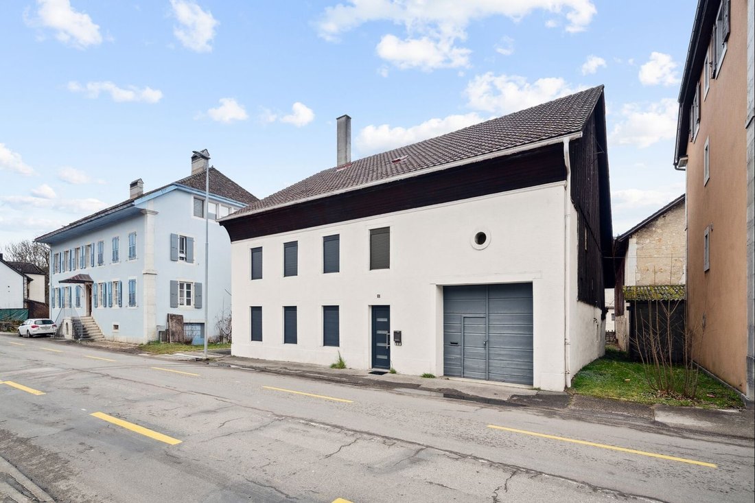 Casa a Val-de-Travers, Neuchâtel, Svizzera 1 - 18730592