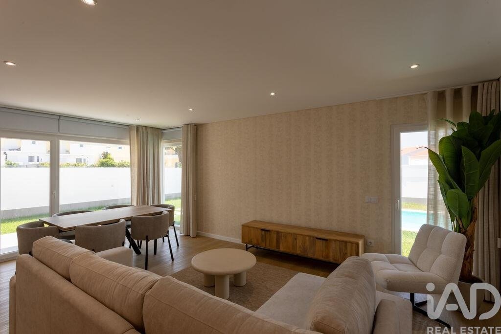 Townhouse en Tornada e Salir do Porto, Distrito de Leiria, Portugal 4 - 13149845
