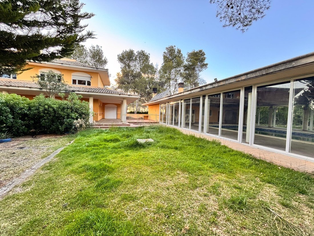Villa in Banyeres de Mariola, Land Valencia, Spanien 3 - 18730676