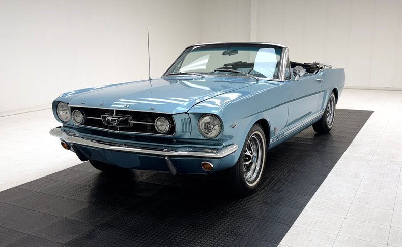 Cabriolet in Morgantown, United States 2 - 18730276