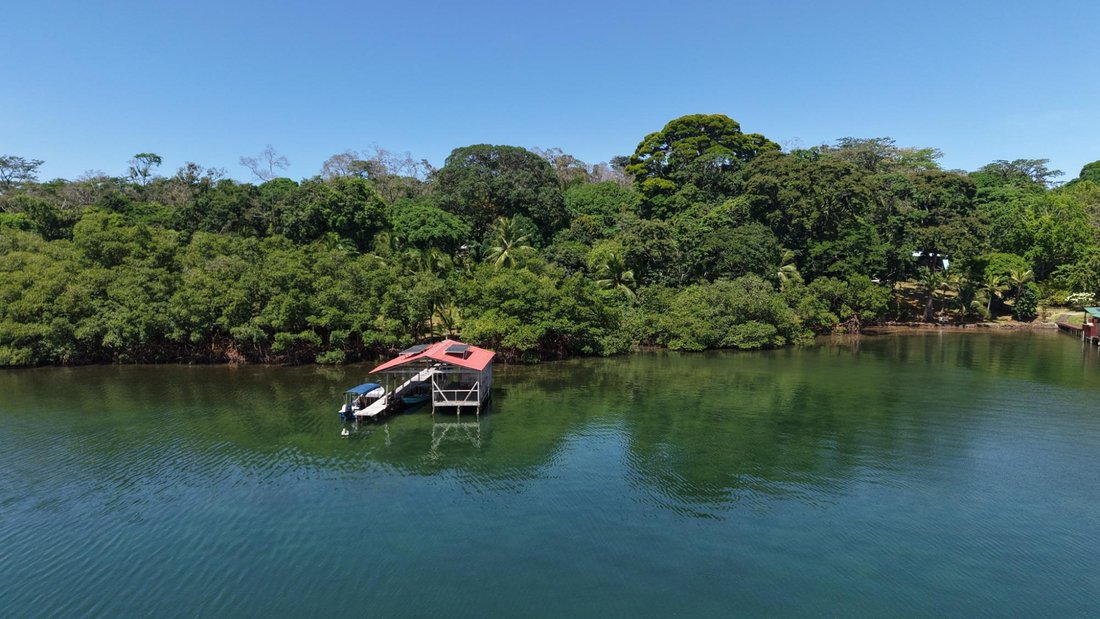 Terreno a Valle de Agua Arriba, Provincia di Bocas del Toro, Panamá 1 - 18730185