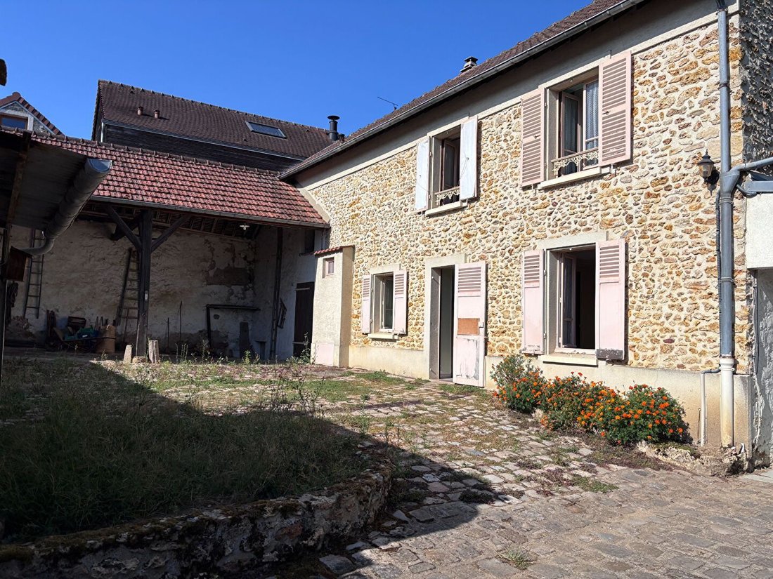 House in Orgeval, Ile-de-France, France 1 - 18730997
