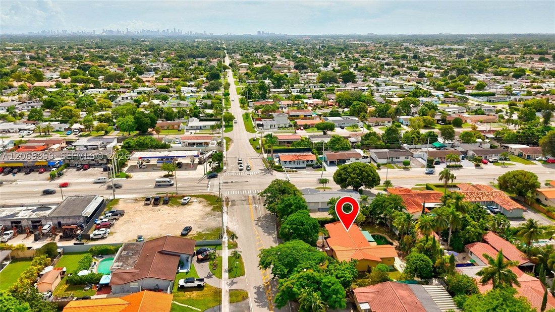 House in Miami, Florida, United States 5 - 18729807