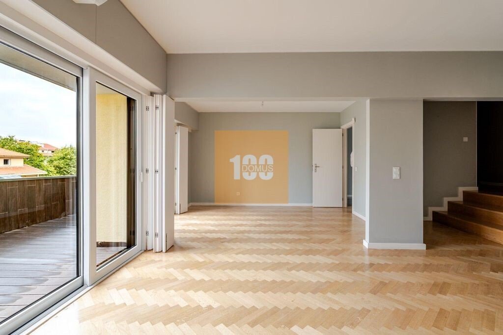 Apartment in Cedofeita, Santo Ildefonso, Se, Miragaia, Sao Nicolau e Vitoria, Porto District, Portugal 1 - 18731121