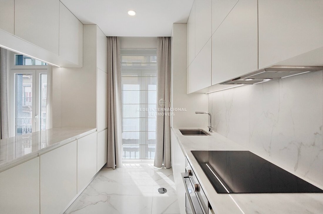 Apartment in Campolide, Lisbon, Portugal 3 - 18730499