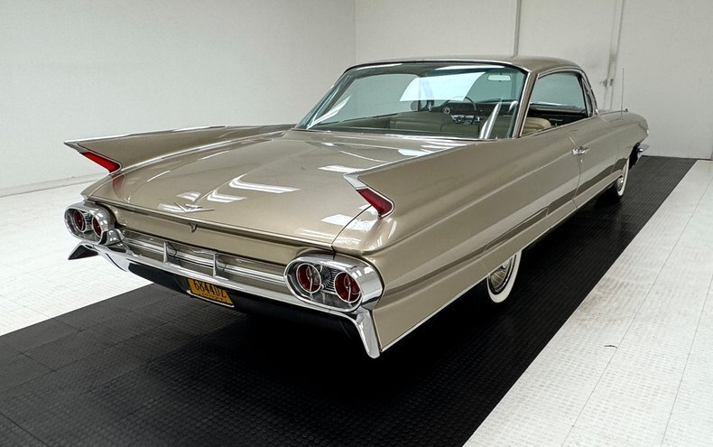 Coupe in Morgantown, United States 5 - 18730373