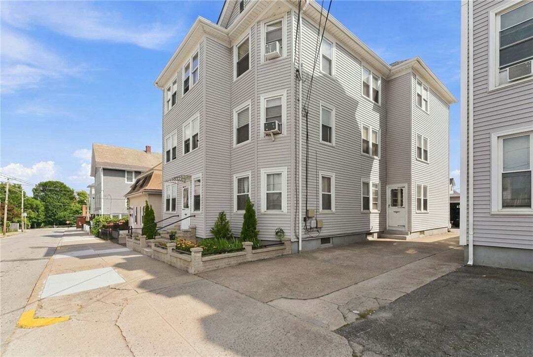 Andere in Central Falls, Rhode Island, Vereinigte Staaten 3 - 18729698