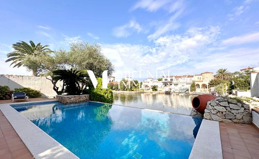 Villa en Ampuriabrava, Cataluña, España 1