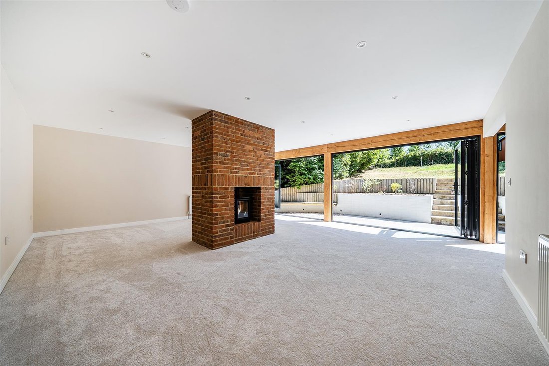 Haus in Almshouse Common, Haslemere, England 3 - 18730240