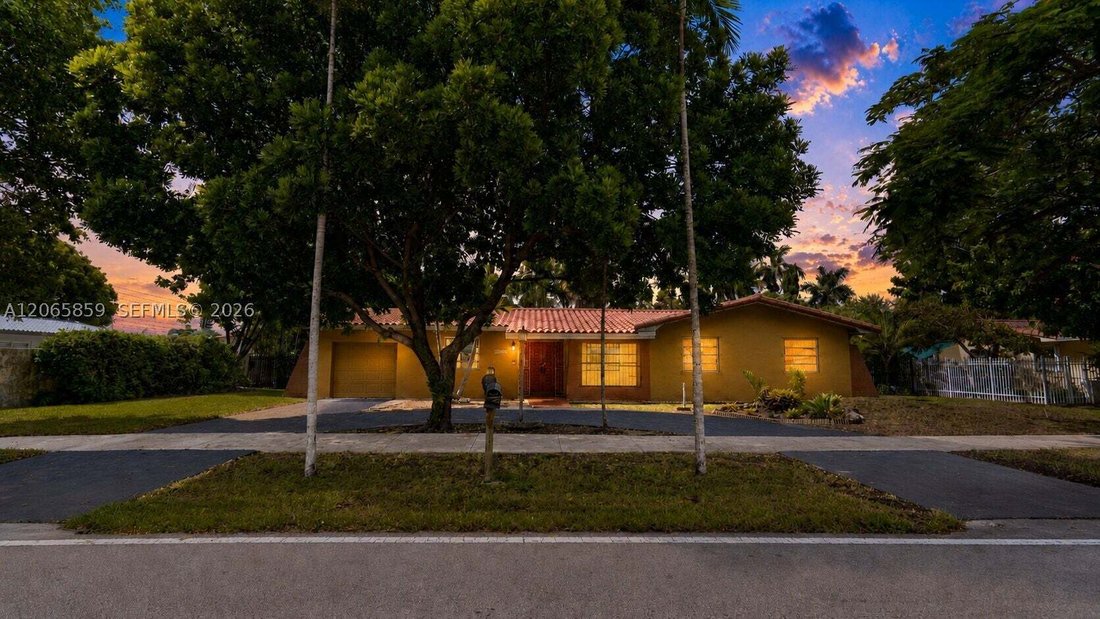 House in Miami, Florida, United States 2 - 18729807