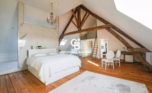 Townhouse in Nord Est, Lucon, France 1