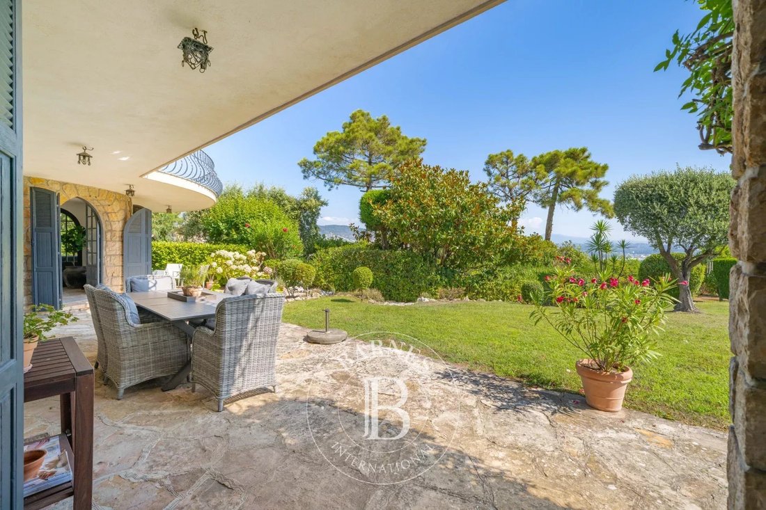 Villa en Mandelieu-la-Napoule, Provenza-Alpes-Costa Azul, Francia 4 - 18730828
