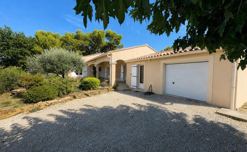 Maison à Buisson, Provence-Alpes-Côte d'Azur, France 1