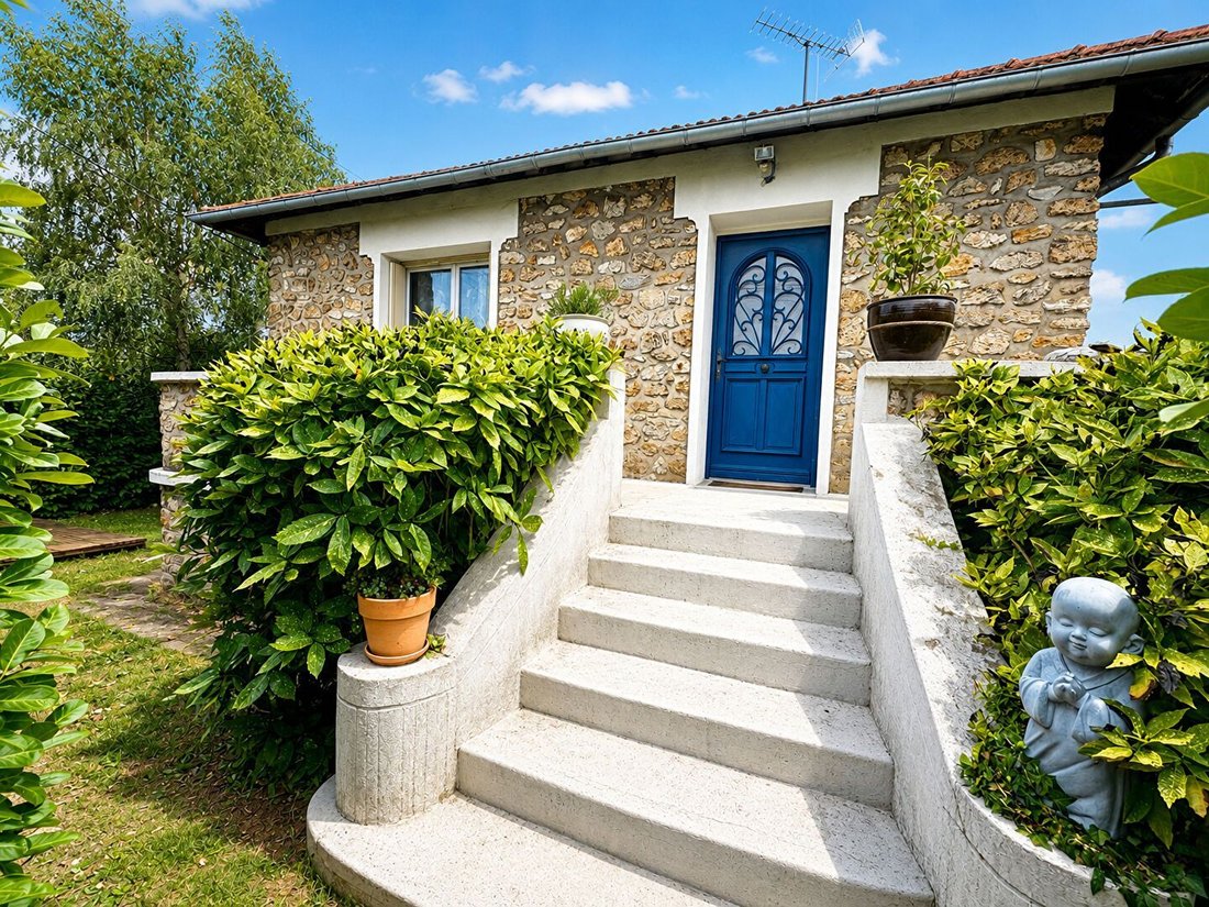 House in Basses Roches, Conflans-Sainte-Honorine, France 1 - 18730713