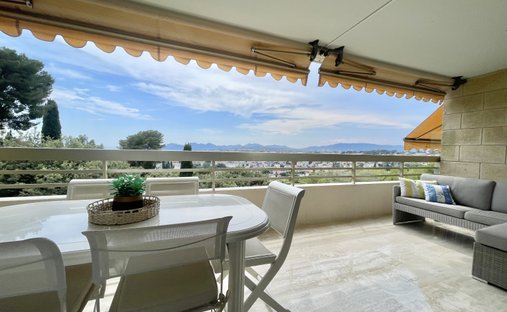 Apartamento en Maurice Jeanpierre, Le Cannet, Francia 1