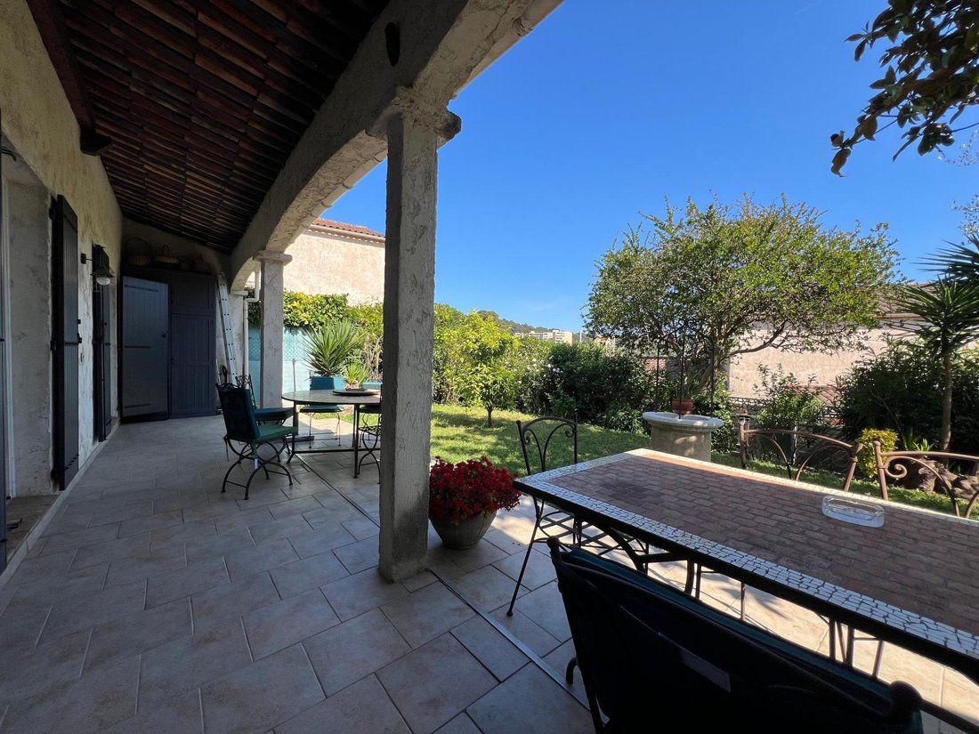 House in Cannes, Provence-Alpes-Côte d'Azur, France 4 - 18731526