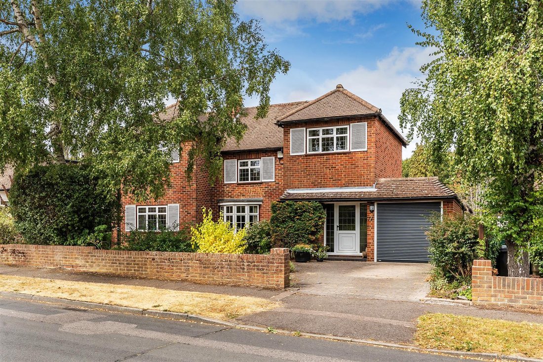 Haus in Surrey, England 1 - 18730236