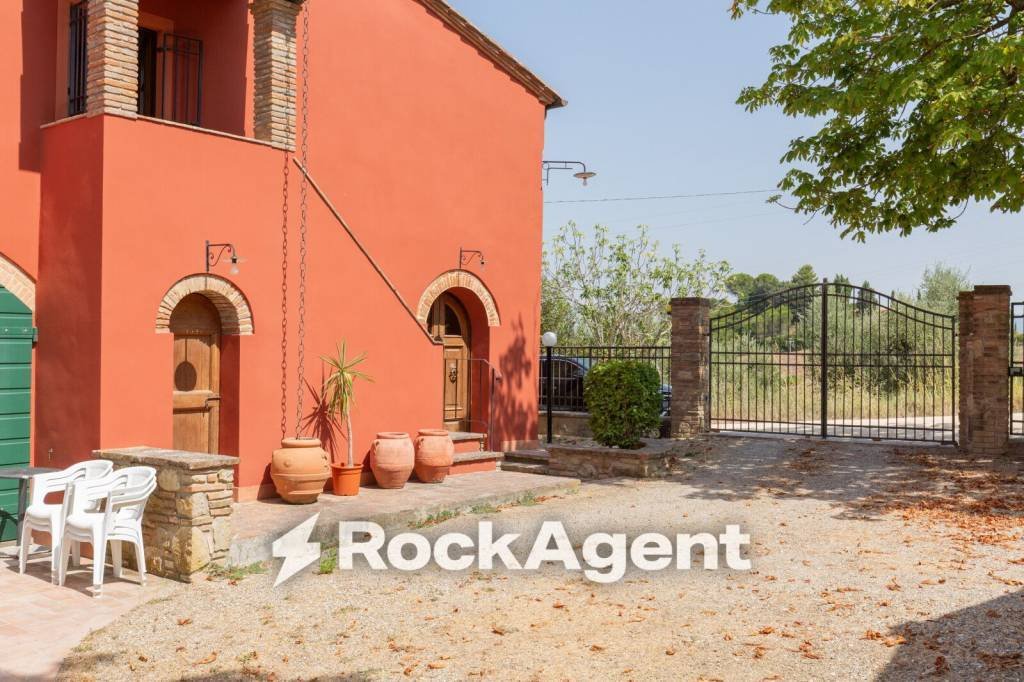 Andere in Fauglia, Toskana, Italien 2 - 18730922
