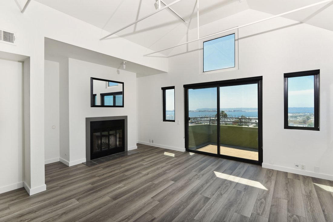 Condo in San Diego, California, United States 3 - 18730578