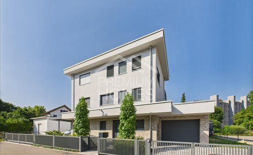 House in Dornach, Solothurn, Switzerland 1
