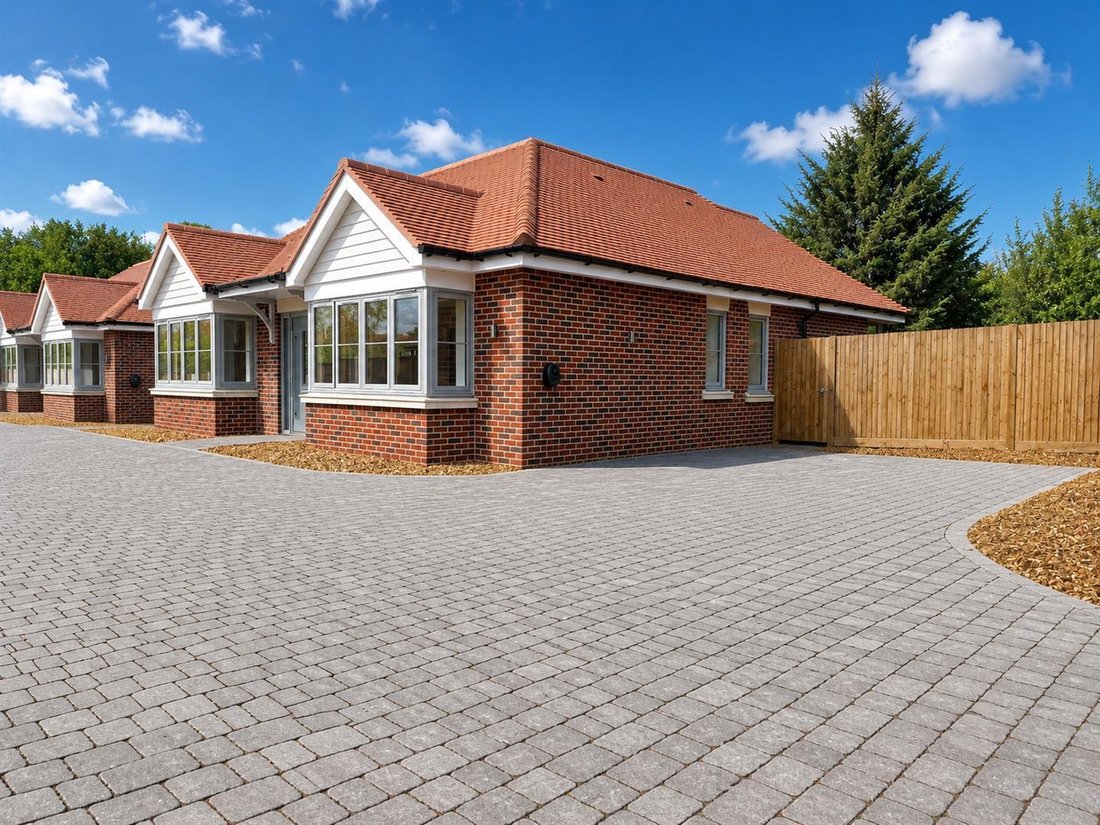 Bungalow a Surrey, Inghilterra 1 - 18318060