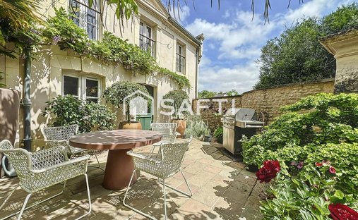 Maison à Clinchamps-sur-Orne, Laize-Clinchamps, France 1