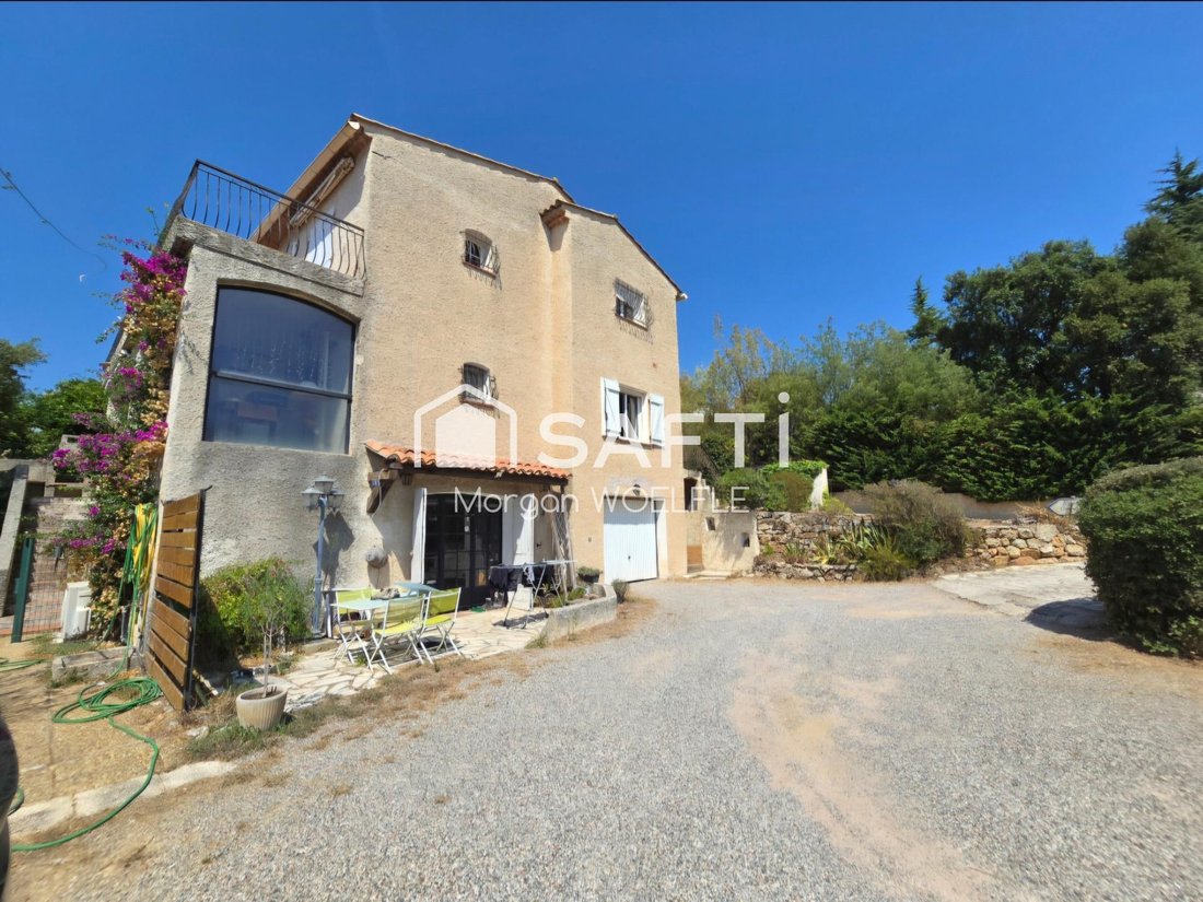 Altro a Esterni, Fréjus, Francia 2 - 18731552