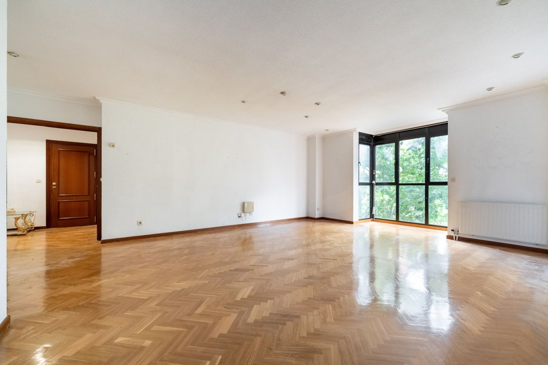 Appartement à Ciudad Lineal, Madrid, Espagne 1 - 18731062