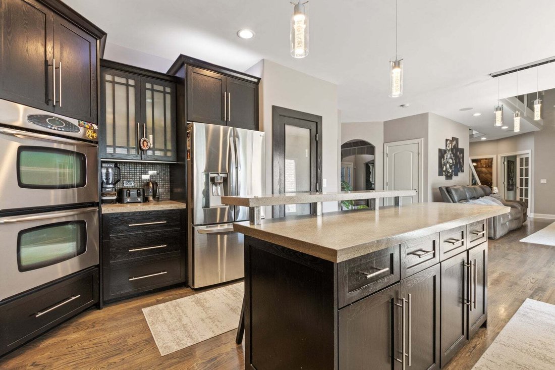 House in North Aurora, Illinois, United States 3 - 18730086