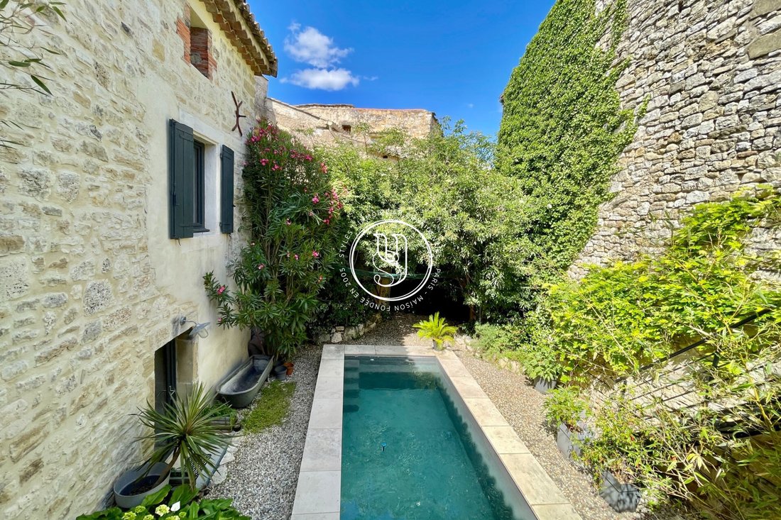 Villa en Uzès, Occitania, Francia 2 - 18730554