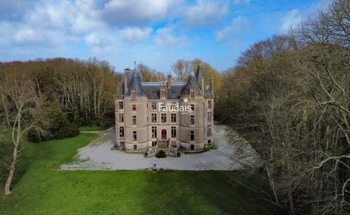 House in Arrondissement of Coutances, Normandy, France 1