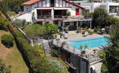 House in Saint Martin-Cité des Fleurs, Biarritz, France 1